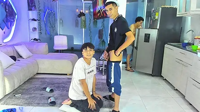 Houseofwarrios' Webcam Show