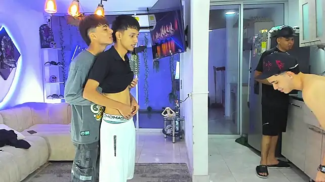 Show modela Houseofwarrios na web-kameri