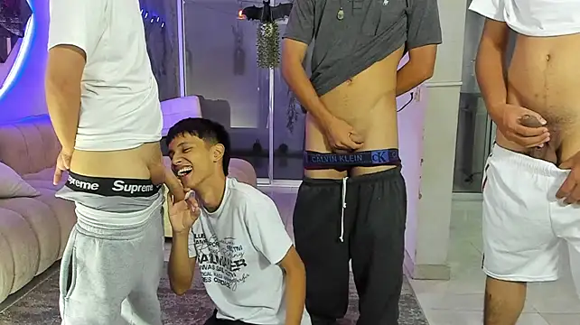 Houseofwarrios webcam show