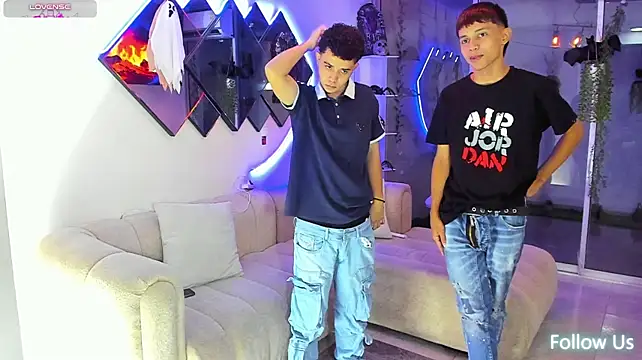 הופעת וובקאם של Houseofwarrios