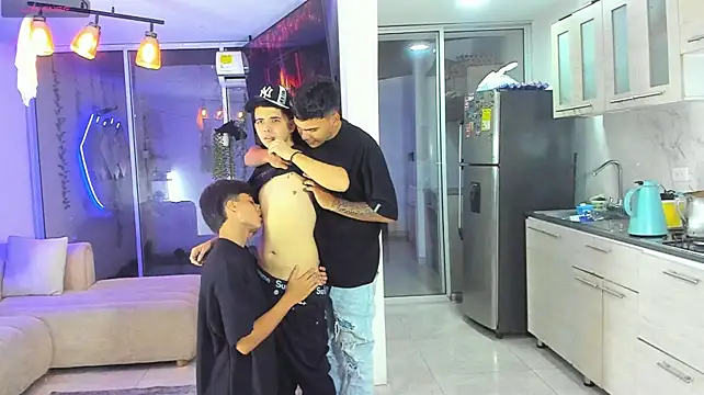Houseofwarrios Webcam show