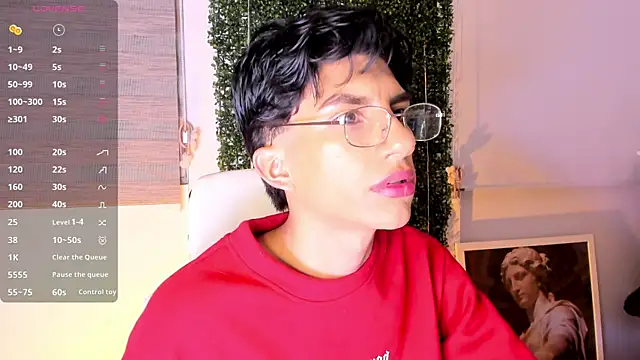 Erick_Velveth Show in webcam