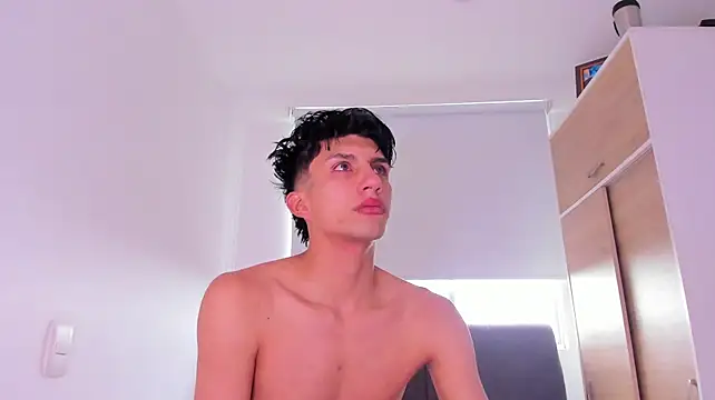 Erick_Velveth – webcam-show