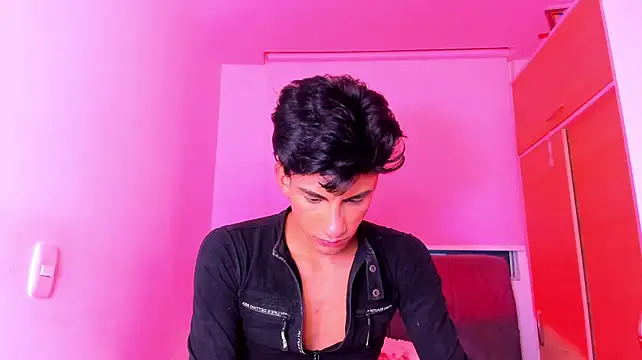 Erick_Velveth Show in webcam