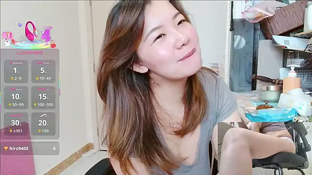 sallycui 在線直播表演