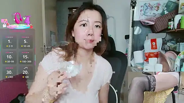 sallycui 在線直播表演