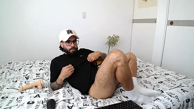 Show modela htrebor87 na web-kameri