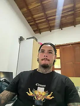 SexyBOy_2217 webcam show