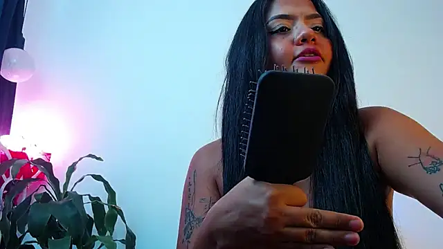 دردشة Camila_Torresss الجنسية المباشرة