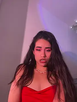 Rouse_Monroe Adlı Modelin Canlı Sohbet Odası