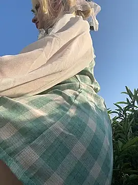 Pokazy przed kamerką – RonnieKiss