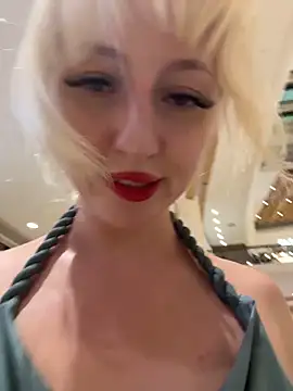 RonnieKissのライブチャットルーム