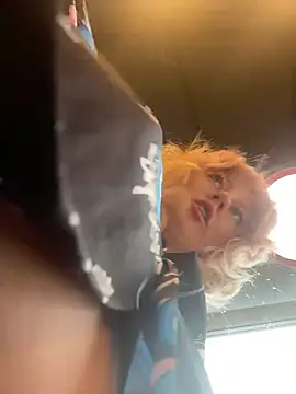RonnieKiss' Live XXX Chat