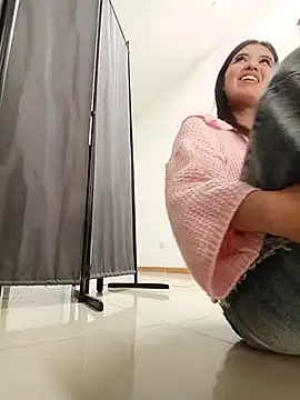 Show modela SALOME-28_ na web-kameri