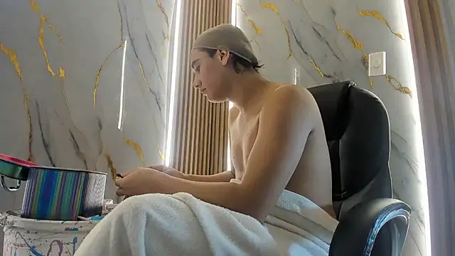 Marian_Cristal Pertunjukan Webcam