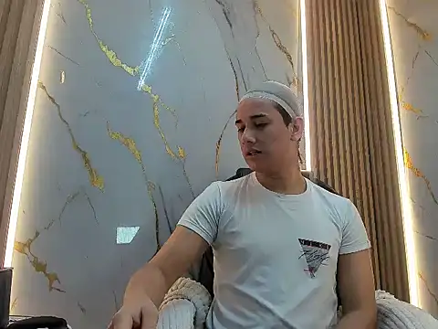 Marian_Cristal ওয়েবক্যাম শো