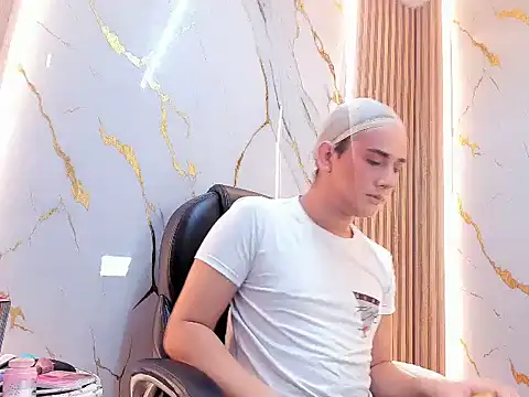 הופעת וובקאם של Marian_Cristal