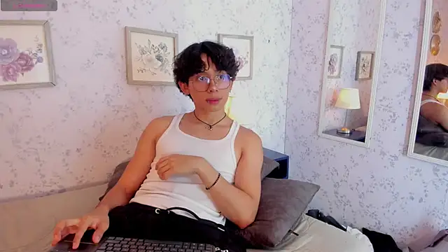 liam_twiink's Webcam Show