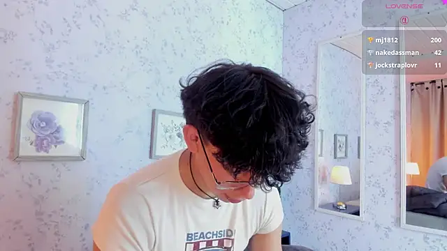liam_twiink's Webcam Show