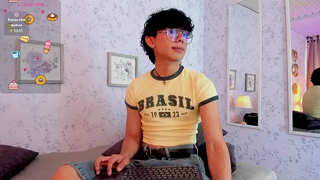 liam_twiink's Webcam Show