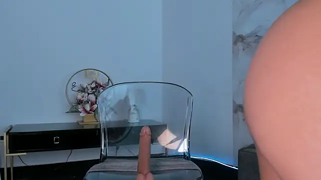Maddyluxe: вебкам-шоу