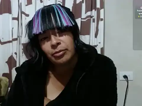 Acelinrose's Live Chat Room