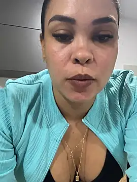 FOX_LATINA: онлайн-секс-ча т