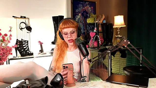 tacodeluxxxe Show in webcam