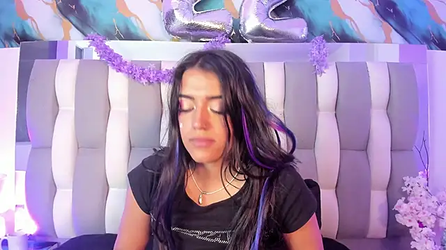 IsaDiiaz's Live XXX Chat