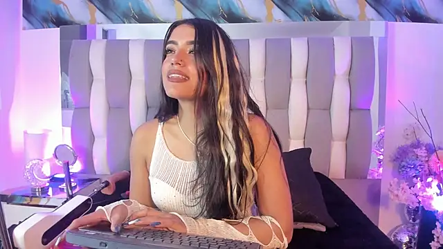 Chat XXX en directo de IsaDiiaz