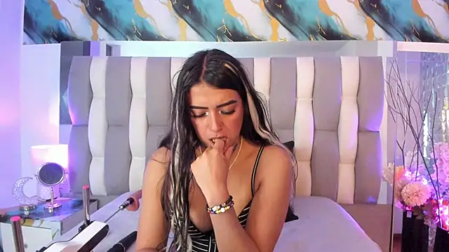 IsaDiiaz Adlı Modelin Canlı XXX Sohbeti