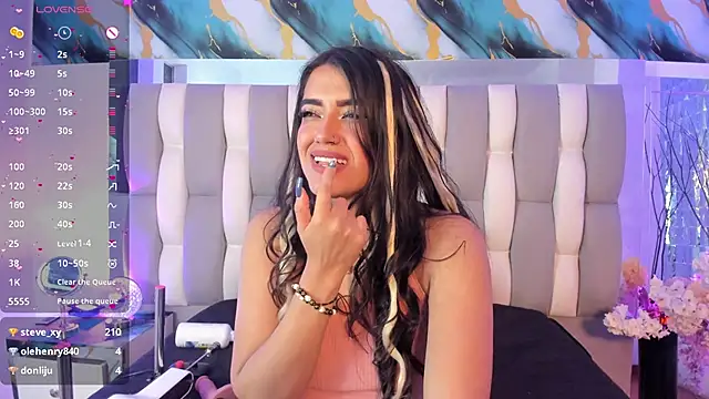IsaDiiaz Chat XXX in diretta