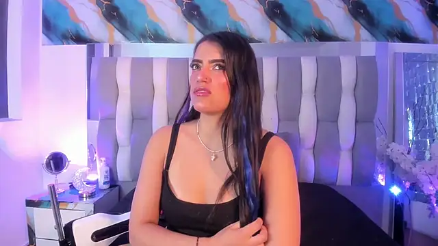 Chatroom XXX en direct de IsaDiiaz