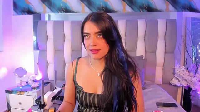 دردشة IsaDiiaz الجنسية المباشرة