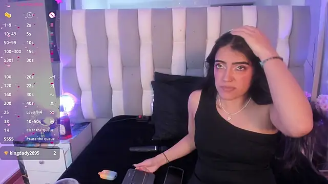 Chat XXX en directo de IsaDiiaz