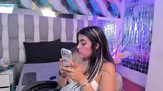 IsaDiiaz Live XXX-chat