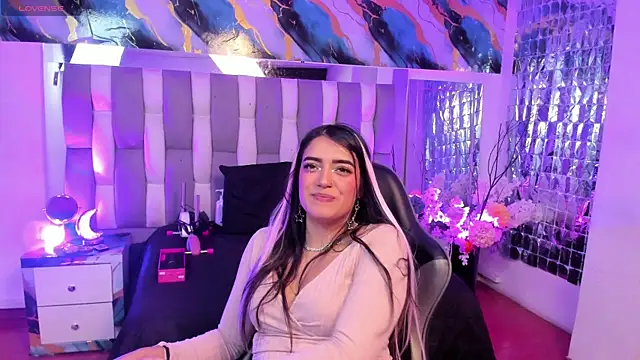 XXX chat uživo modela IsaDiiaz