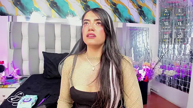 Chat +18 de IsaDiiaz ao vivo