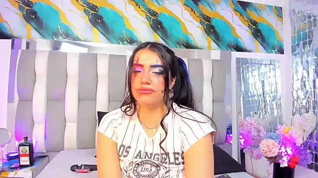 IsaDiiaz 现场XXX聊天