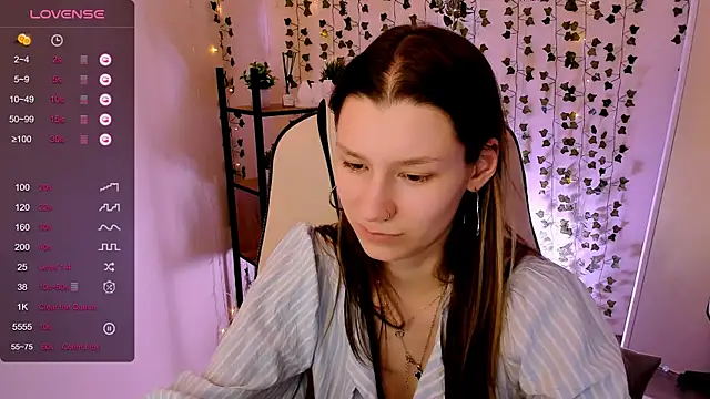 Chatroom XXX en direct de LinaBlossom_