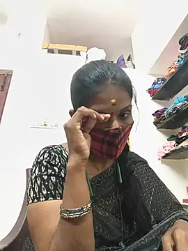 Tamil_Yalini12's Webcam Show