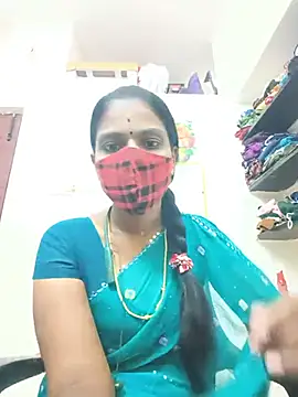 Tamil_Yalini12's Webcam Show