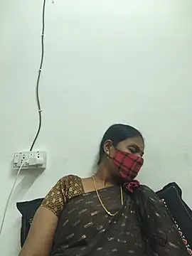 Tamil_Yalini12 在線直播表演