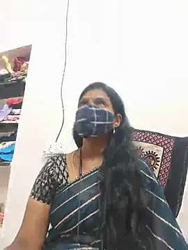 Webkamerová show Tamil_Yalini12