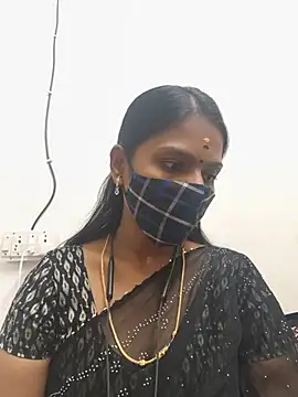 Tamil_Yalini12's Live XXX Chat