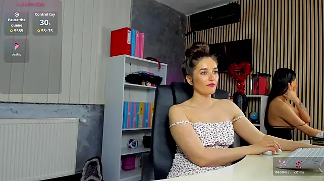 โชว์เว็บแคมของ OfficeGirls