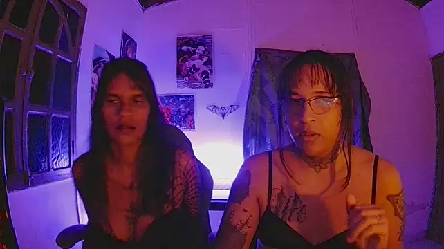 Show Webcam de Couple_Moth666