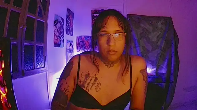Couple_Moth666 Show Webcam