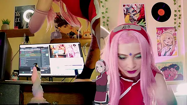 Show modela Miyuplanet na web-kameri