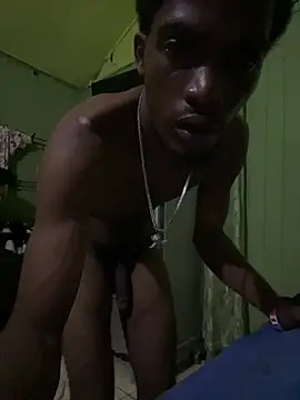 UNCUTKING10inch webkamerás műsora